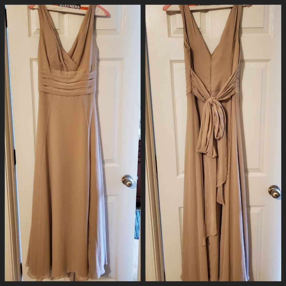David's Bridal Dress, size 6
